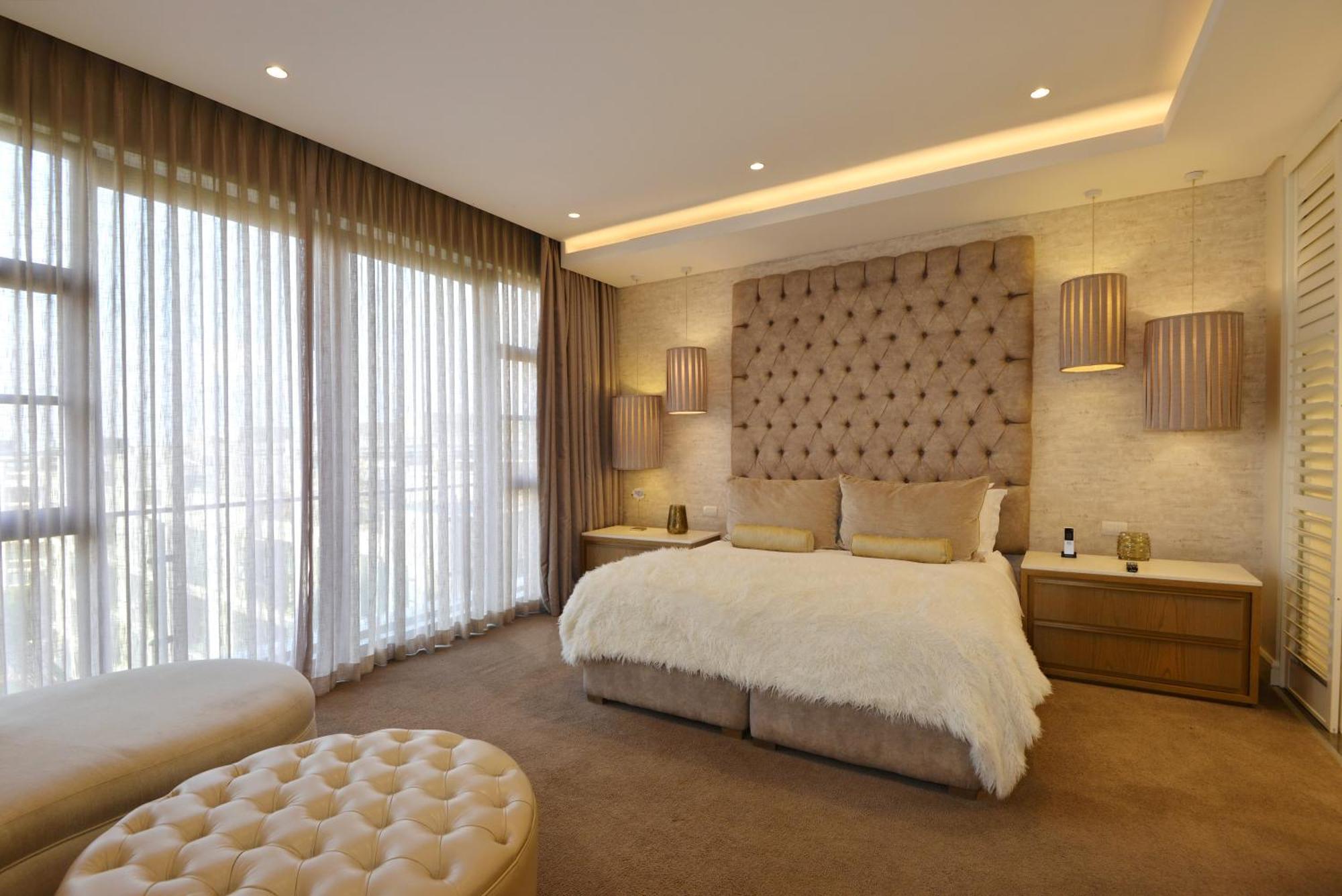 The Houghton Hotel, Spa, Wellness & Golf Johannesburg Oda fotoğraf A bedroom